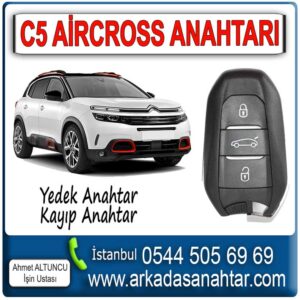 C5 Aircross Yedek anahtarını mı kaybettiniz? Endişelenmeyin! Uzman ekibimizin C5 Aircross yedek anahtar yapımı için hizmeti mevcuttur üstelik kaybolan anahtar hafızadan silinerek riskler ortadan kaldırılır. Professional çözümler sunuyoruz. Tüm anahtarlarınızı kaybettiyseniz, aracın beynine (ECU) yeni anahtar tanıtımı yapılır. C5 Aircross kayıp anahtar yapımı için işyerimizde ve yerinde hizmetimiz mevcuttur.