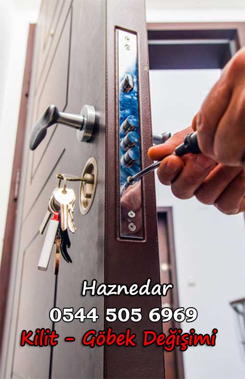 Haznedar Mahallesi Anahtarcı Çilingir Profesyonel bir çilingir, sadece kapı açmakla kalmaz; aynı zamanda güvenliğinizi artırır ve zararsız müdahalelerle sorununuzu çözer. Haznedar Mahallesi’nde uzun yıllardır hizmet veren firmamız, hem deneyimi hem de gelişmiş ekipmanlarıyla güvenli ve kaliteli hizmet sunar. Usta olmayan kişiler tarafından yapılan müdahaleler, kapınıza ve kilidinize zarar verebilir. Bu da ileride daha yüksek maliyetlere yol açabilir.